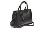 T012670BLK - Crna elegantna torba sa ukrasnim priveskom
