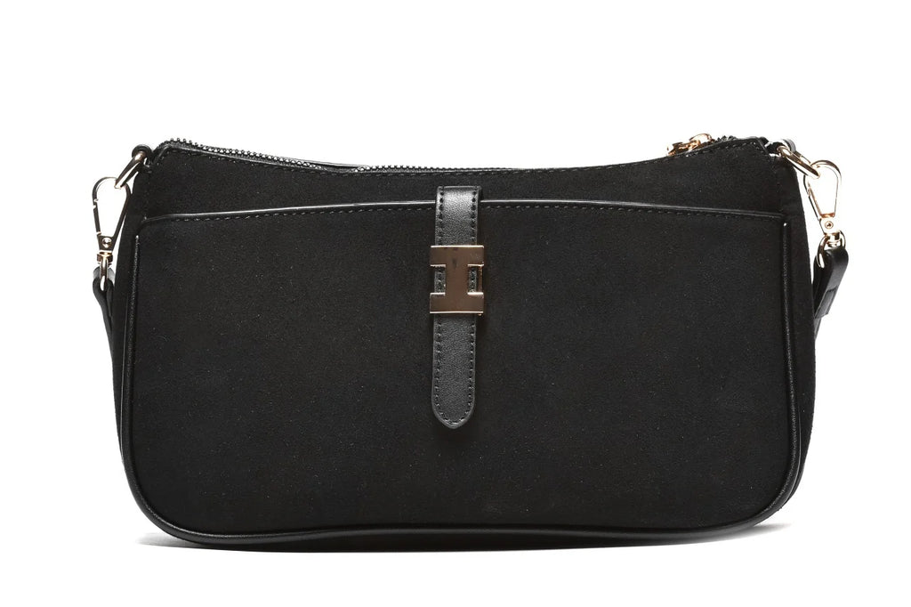T012683BLK - Crna elegantna torbica sa dekorativnom metalnom kopčom
